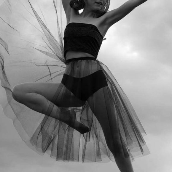 Spectacular vintage black tule tutu style midi skirt - Picture 1 of 11